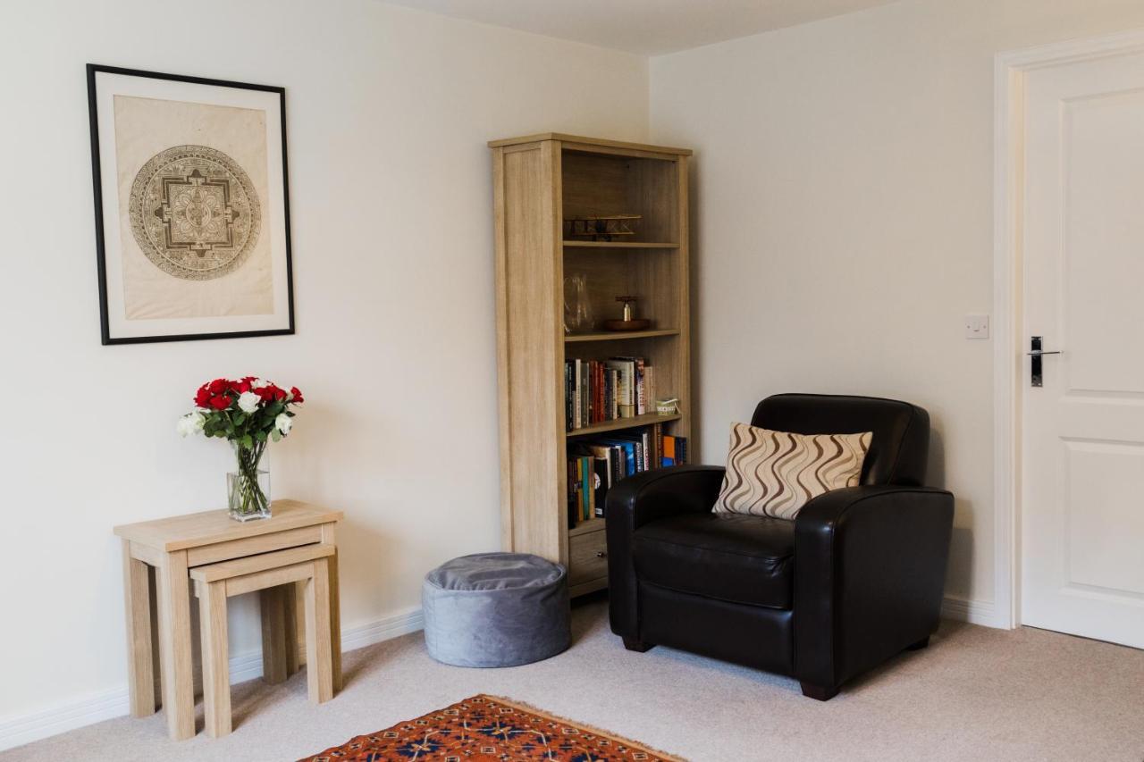College Court Villa Bedale Bagian luar foto