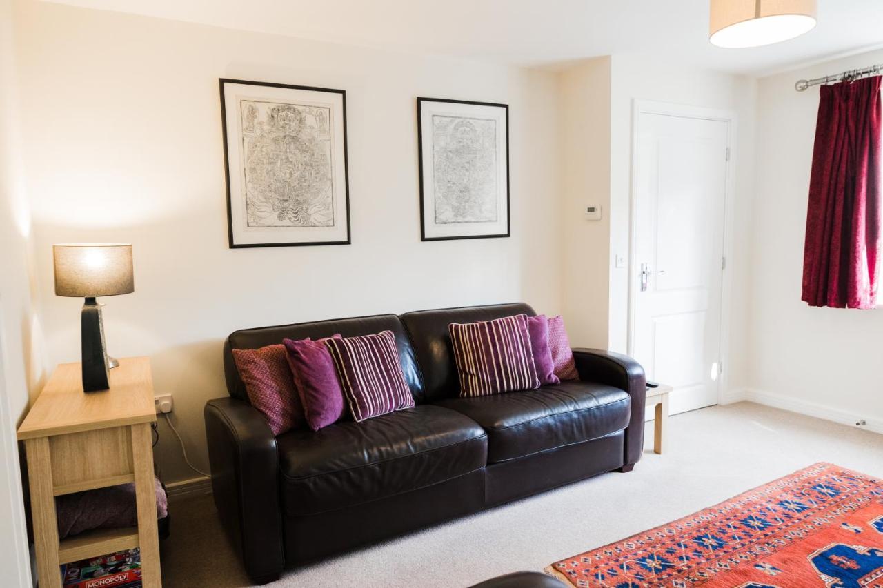 College Court Villa Bedale Bagian luar foto