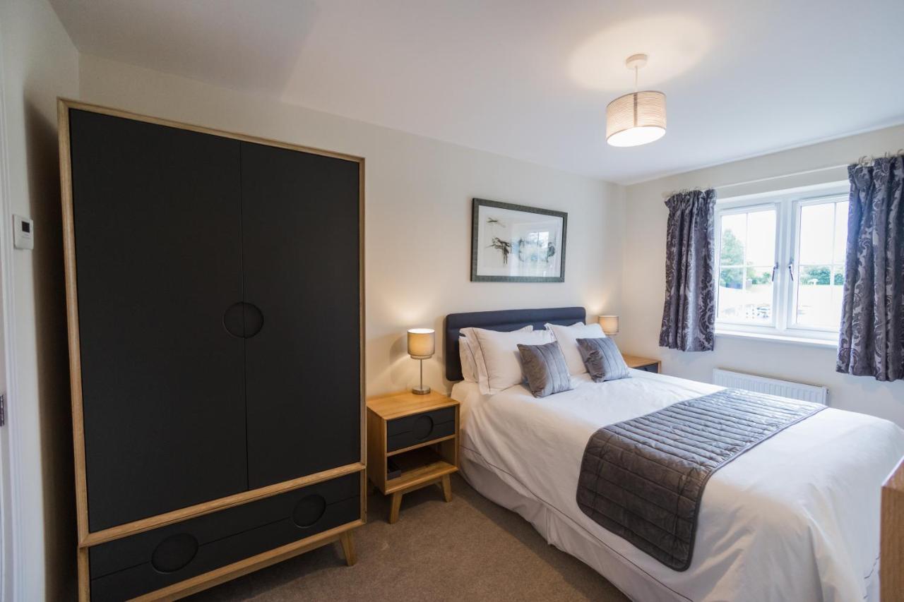 College Court Villa Bedale Bagian luar foto